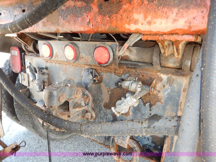 image for item L2307 2001 Sterling LT7500 dump truck