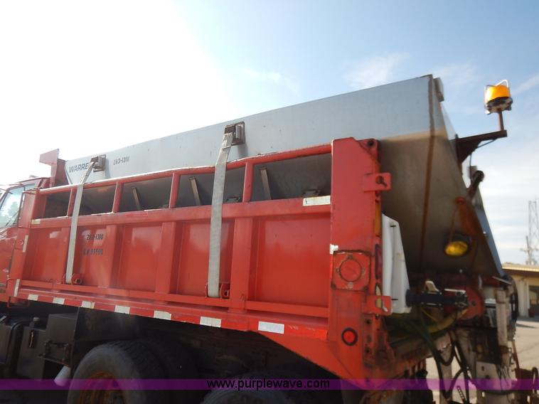 image for item L2307 2001 Sterling LT7500 dump truck