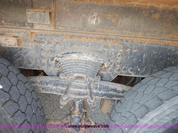 image for item L2307 2001 Sterling LT7500 dump truck