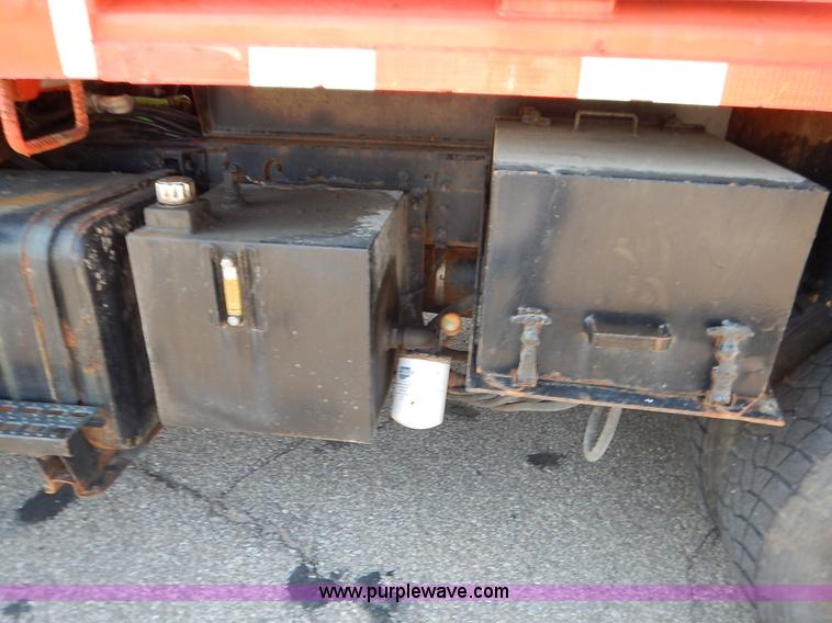 image for item L2307 2001 Sterling LT7500 dump truck