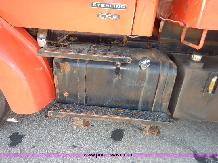 image for item L2307 2001 Sterling LT7500 dump truck