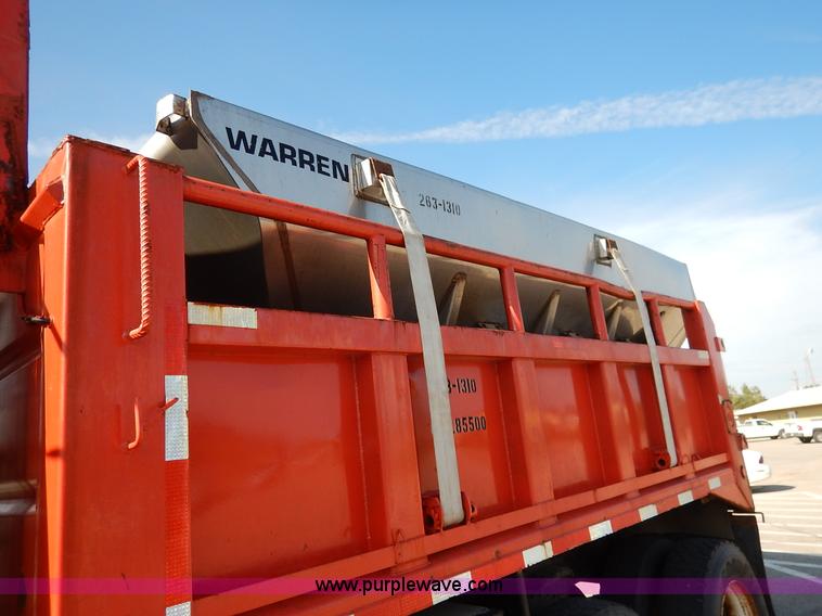 image for item L2307 2001 Sterling LT7500 dump truck