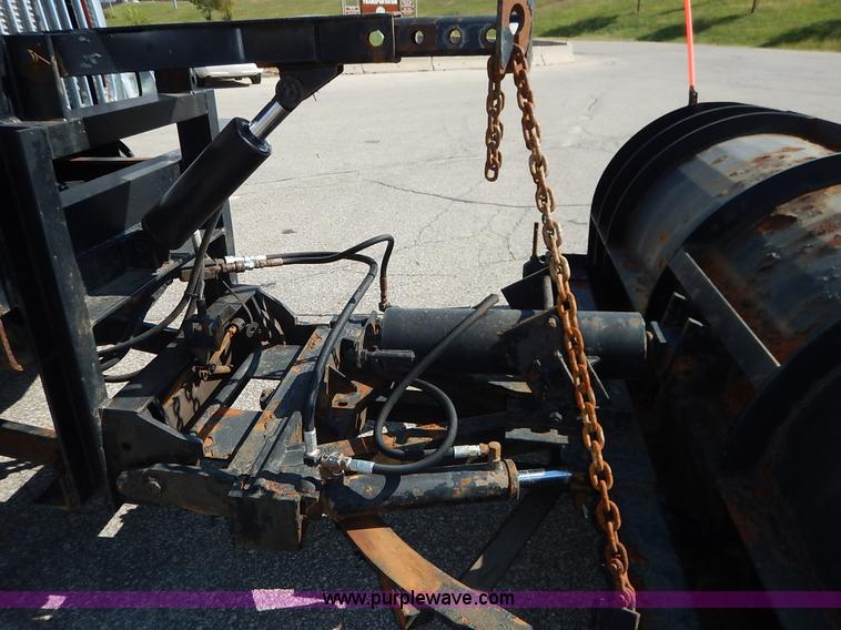 image for item L2308 2003 International 7500 dump truck