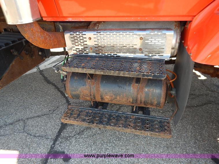 image for item L2308 2003 International 7500 dump truck