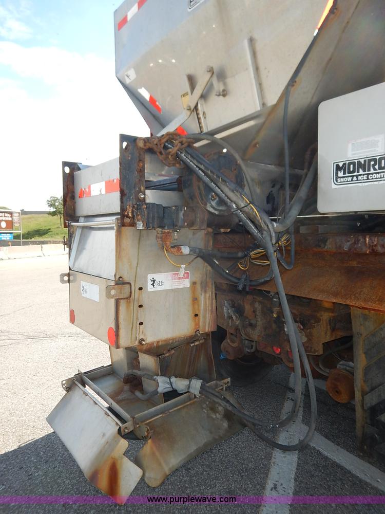 image for item L2308 2003 International 7500 dump truck