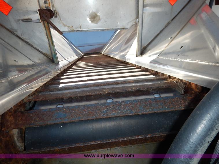 image for item L2308 2003 International 7500 dump truck