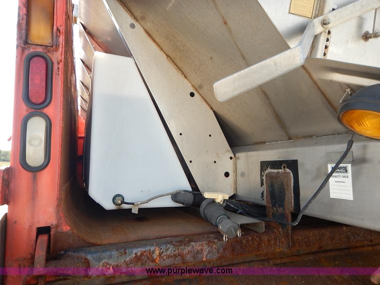 image for item L2308 2003 International 7500 dump truck