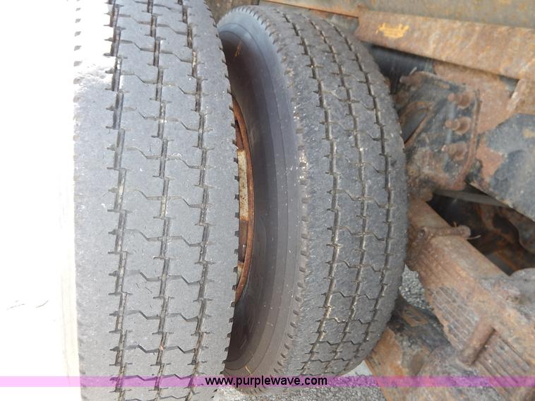 image for item L2308 2003 International 7500 dump truck