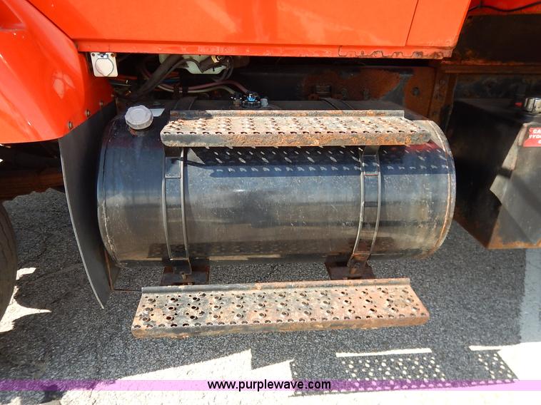 image for item L2308 2003 International 7500 dump truck