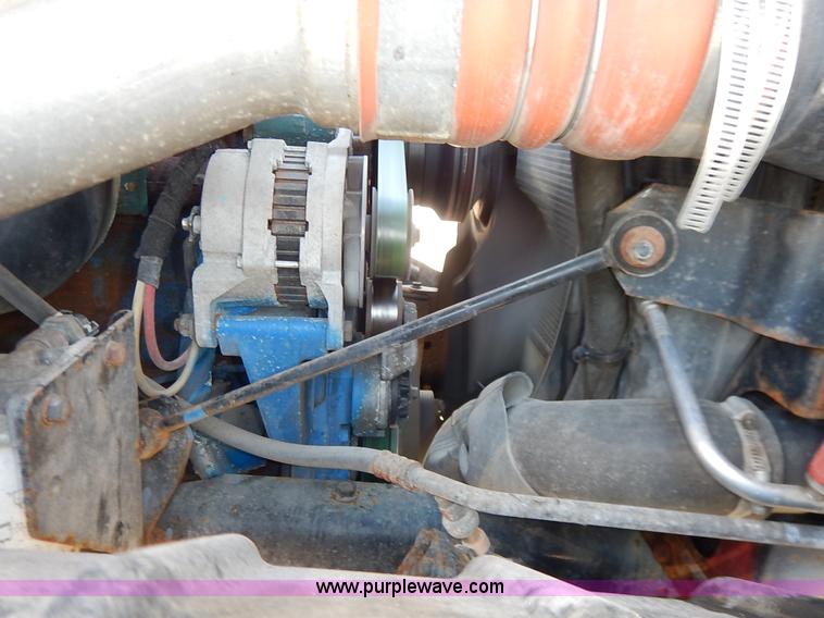 image for item L2308 2003 International 7500 dump truck