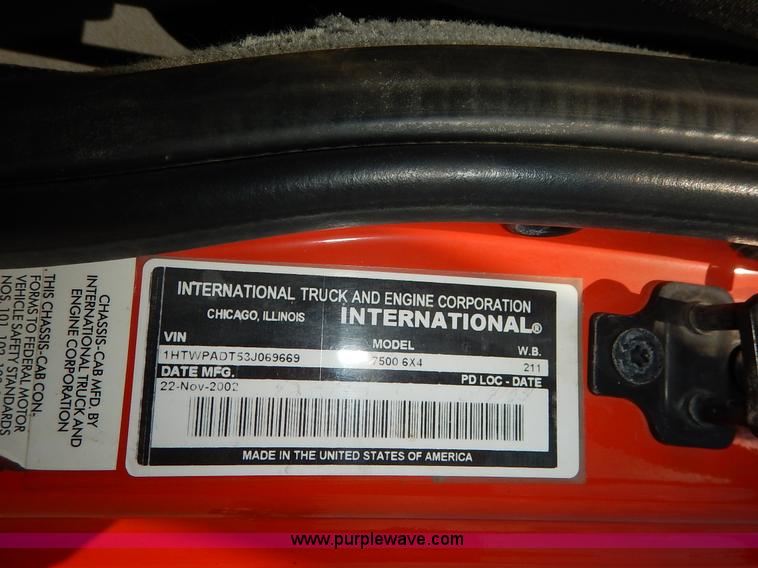 image for item L2308 2003 International 7500 dump truck