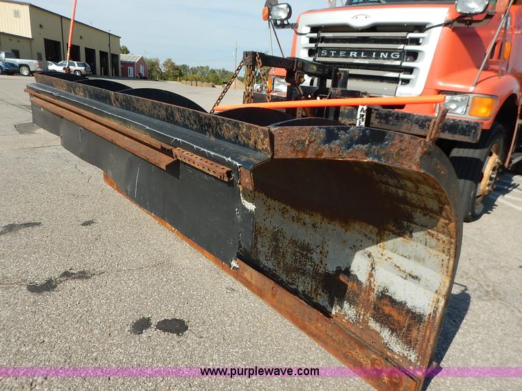 image for item L2309 2001 Sterling LT7500 dump truck