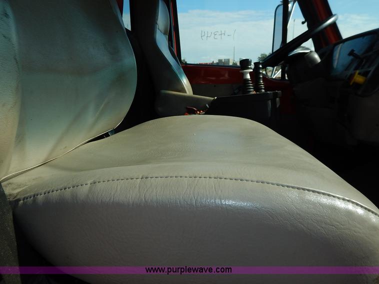 image for item L2309 2001 Sterling LT7500 dump truck