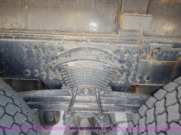 image for item L2309 2001 Sterling LT7500 dump truck