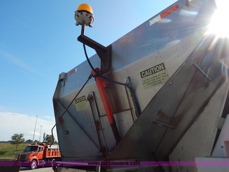 image for item L2309 2001 Sterling LT7500 dump truck