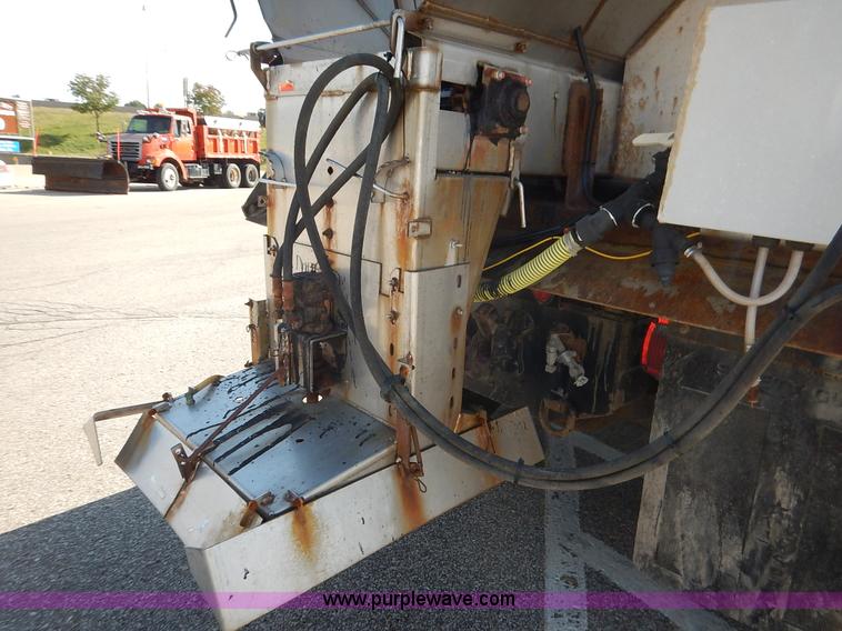 image for item L2309 2001 Sterling LT7500 dump truck