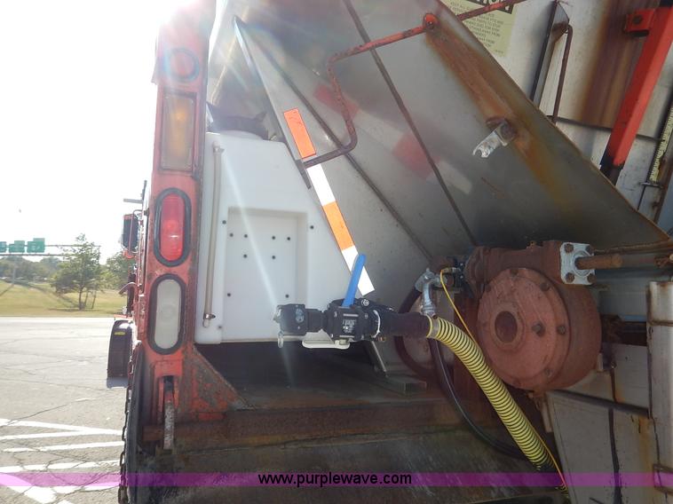 image for item L2309 2001 Sterling LT7500 dump truck