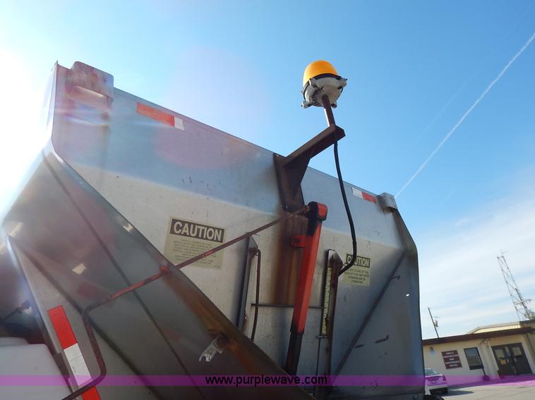 image for item L2309 2001 Sterling LT7500 dump truck