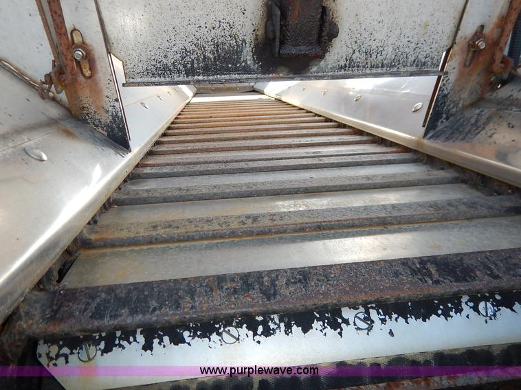 image for item L2309 2001 Sterling LT7500 dump truck