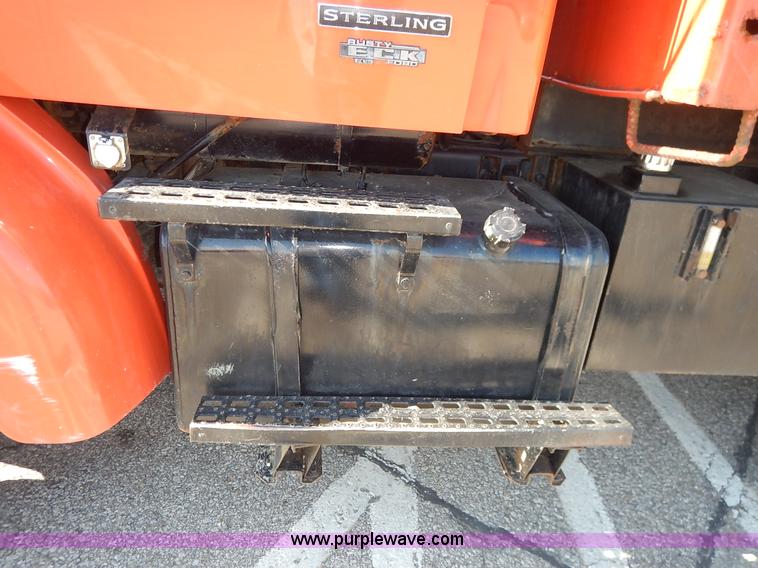 image for item L2309 2001 Sterling LT7500 dump truck