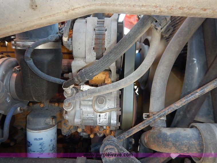 image for item L2309 2001 Sterling LT7500 dump truck