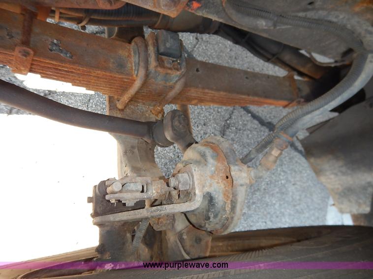 image for item L2309 2001 Sterling LT7500 dump truck