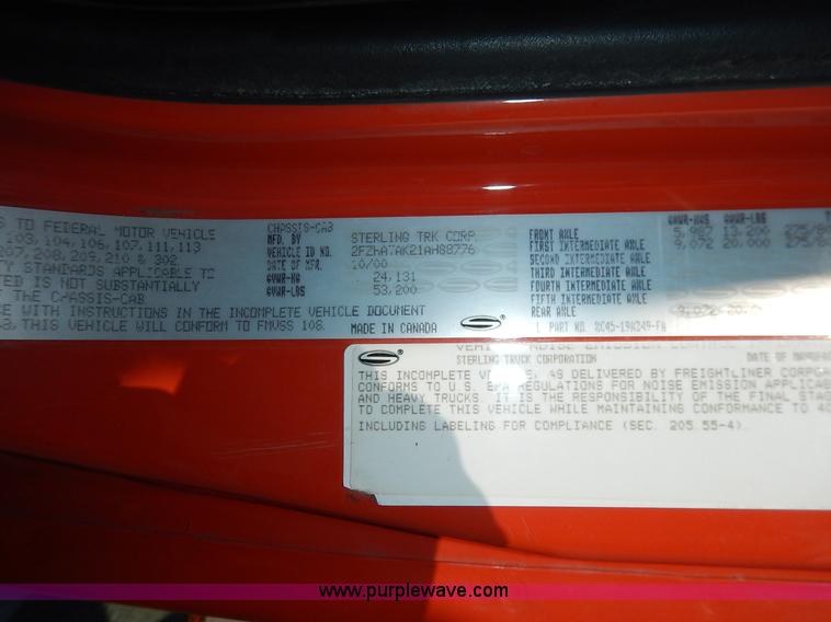 image for item L2309 2001 Sterling LT7500 dump truck