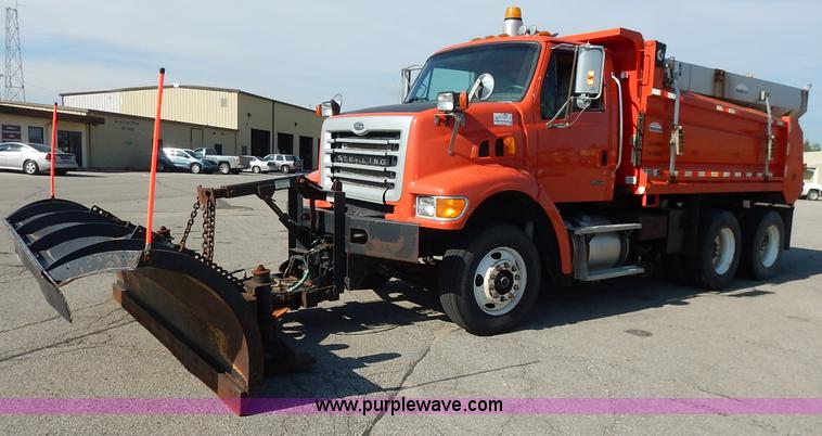 image for item L2310 2005 Sterling LT7500 dump truck