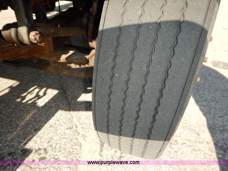 image for item L2310 2005 Sterling LT7500 dump truck