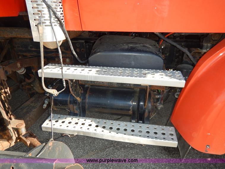 image for item L2310 2005 Sterling LT7500 dump truck