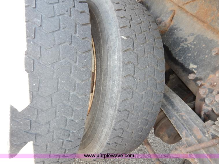 image for item L2310 2005 Sterling LT7500 dump truck