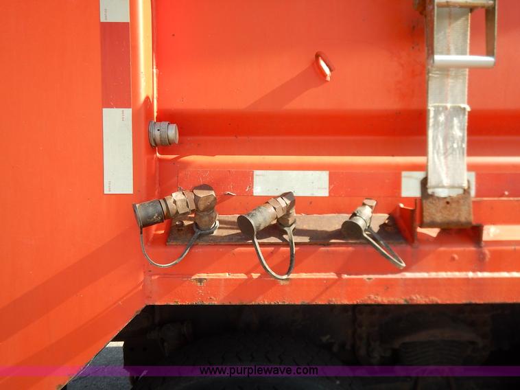 image for item L2310 2005 Sterling LT7500 dump truck