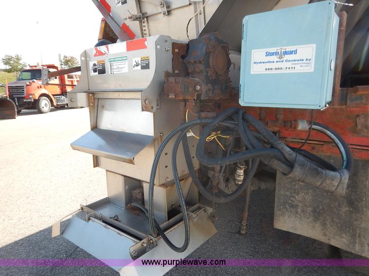 image for item L2310 2005 Sterling LT7500 dump truck