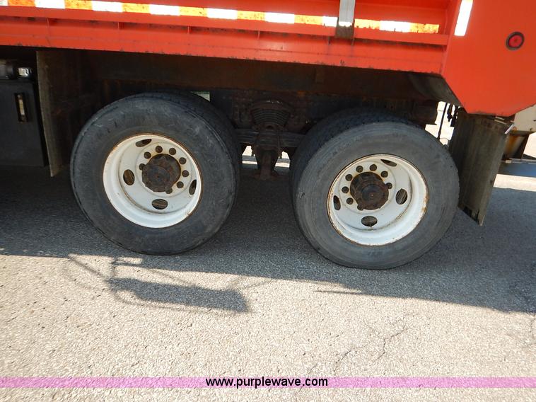 image for item L2310 2005 Sterling LT7500 dump truck