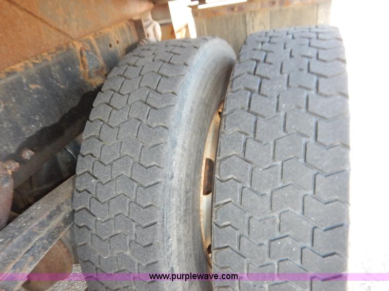 image for item L2310 2005 Sterling LT7500 dump truck