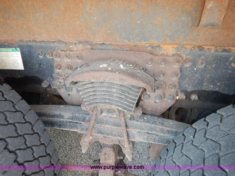 image for item L2310 2005 Sterling LT7500 dump truck