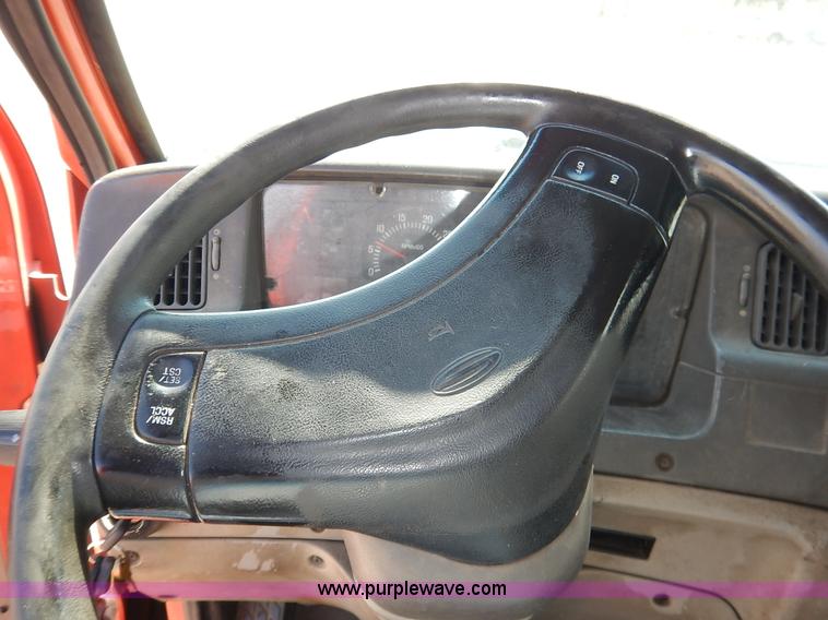 image for item L2311 2001 Sterling LT7500 dump truck