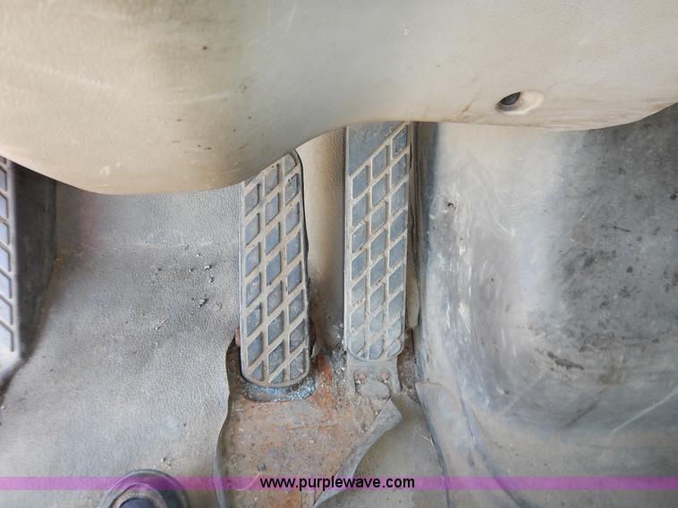 image for item L2311 2001 Sterling LT7500 dump truck