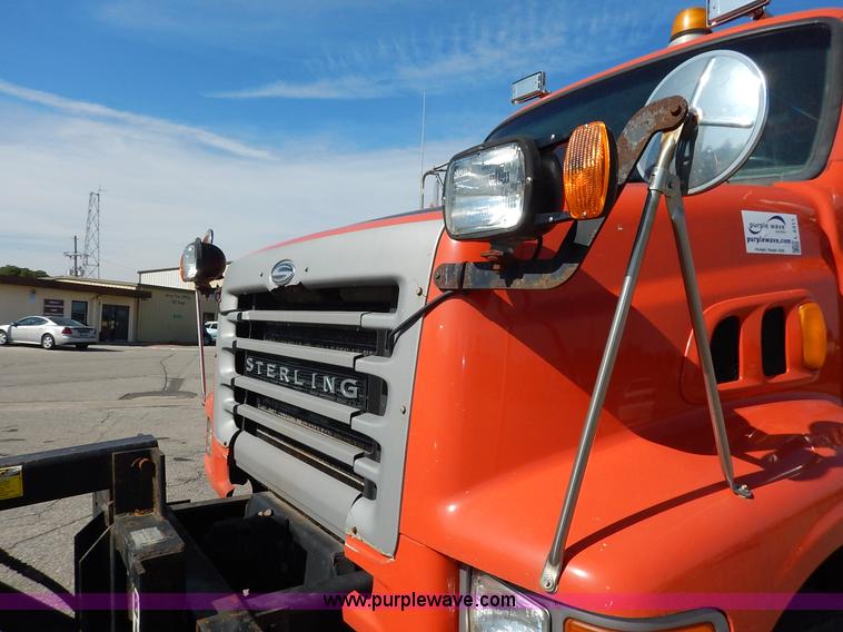 image for item L2311 2001 Sterling LT7500 dump truck