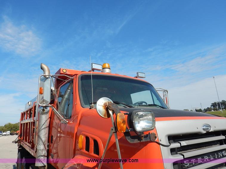 image for item L2311 2001 Sterling LT7500 dump truck
