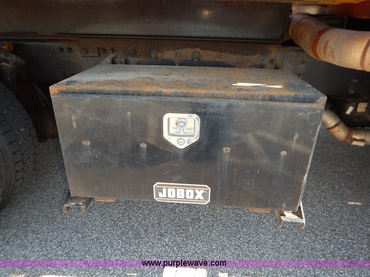 image for item L2311 2001 Sterling LT7500 dump truck