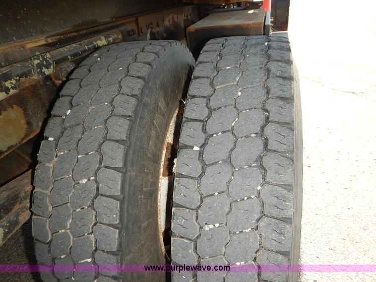 image for item L2311 2001 Sterling LT7500 dump truck