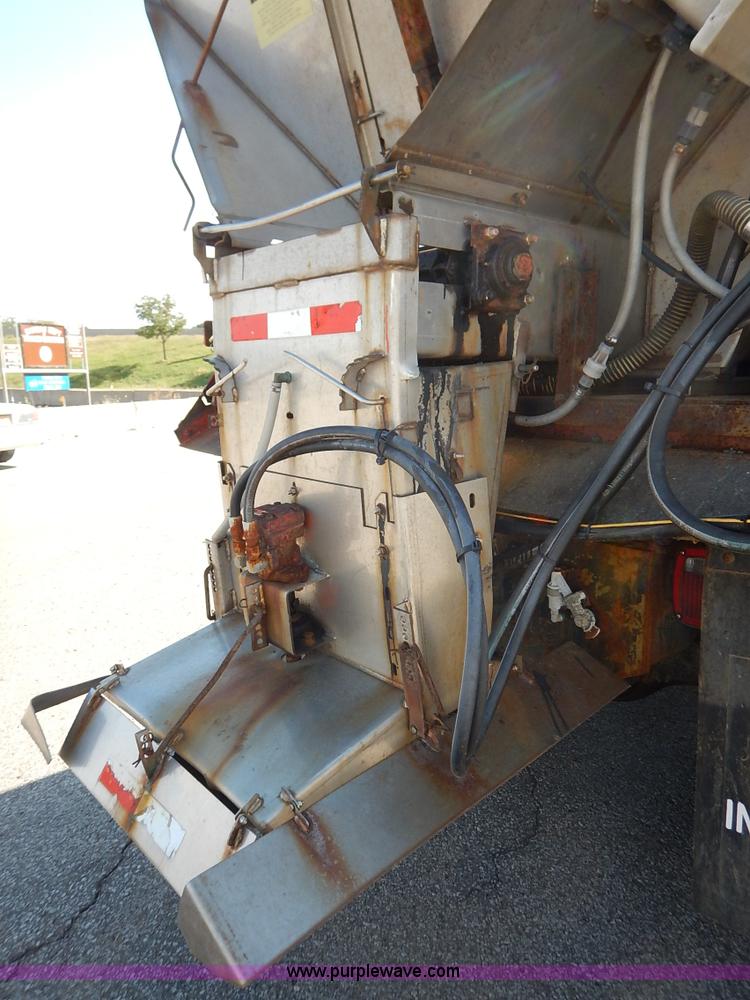 image for item L2311 2001 Sterling LT7500 dump truck