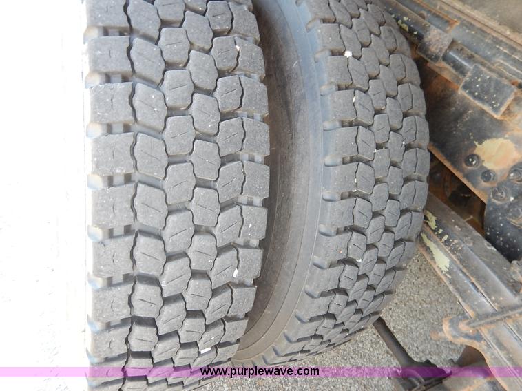 image for item L2311 2001 Sterling LT7500 dump truck