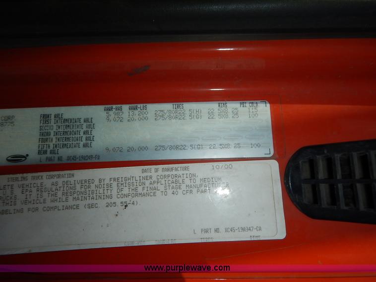 image for item L2311 2001 Sterling LT7500 dump truck