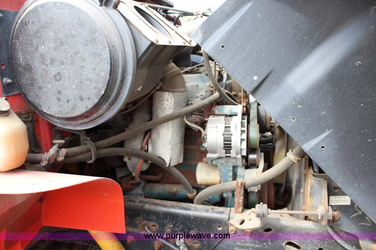 image for item L2488 1999 International 4900 dump truck