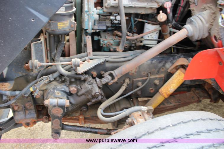 image for item L2488 1999 International 4900 dump truck