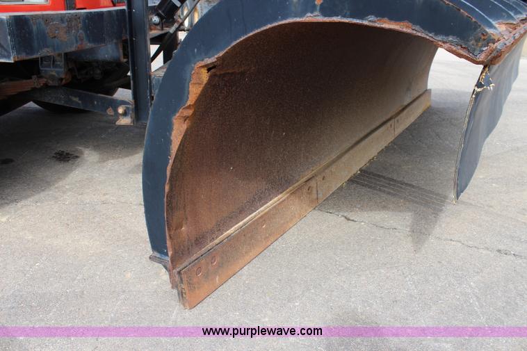 image for item L2489 1999 International 4900 dump truck