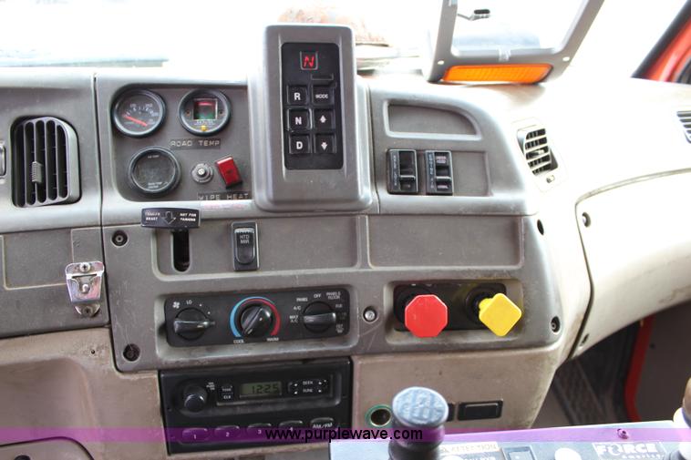 image for item L2492 2001 Sterling 7500 dump truck