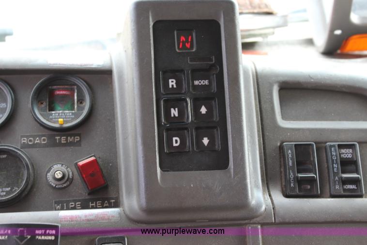 image for item L2492 2001 Sterling 7500 dump truck